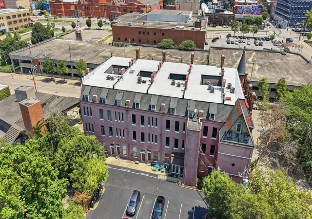 2nd image of 1215 Central Ave, Cincinnati, OH 45214