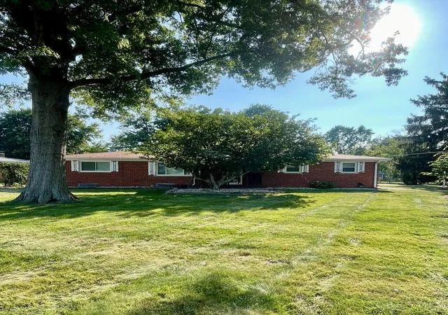 2nd image of 5621 Garrett Dr, Miami Twp, OH 45150 | MLS# 1887093
