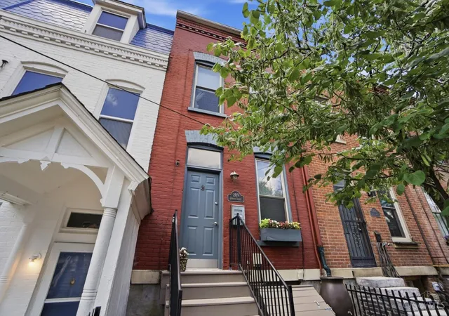 1st image of 209 Dorsey St, Cincinnati, OH 45202 | MLS# 1881270