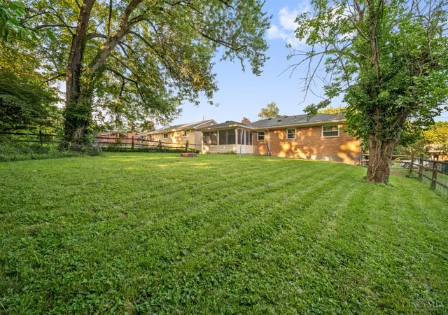 28th image of 2855 Almester Dr, Cincinnati, OH 45211 | MLS# 1886718