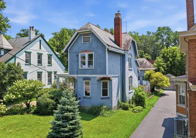 2nd image of 3025 Montana Ave, Cincinnati, OH 45211 | MLS# 1886573