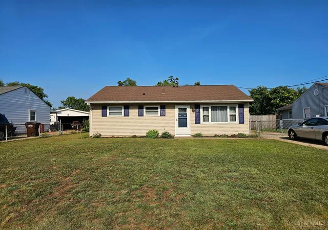 2nd image of 3007 Roslyn Dr, Middletown, OH 45044 | MLS# 1886984