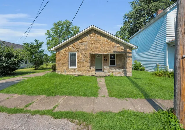 2nd image of 415 S Union St, Bethel, OH 45106 | MLS# 1887047