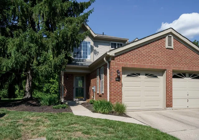 1st image of 5574 Regimental Pl, Cincinnati, OH 45239 | MLS# 1886823