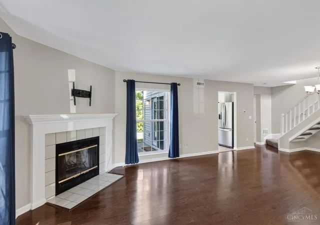3rd image of 5574 Regimental Pl, Cincinnati, OH 45239 | MLS# 1886823