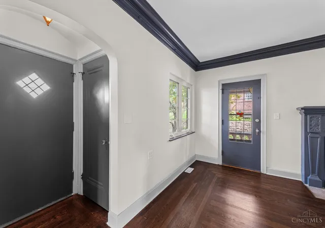 Photo 3 of Single family home for sale at 6272 Rogers Park Pl, Cincinnati, OH 45213 | MLS# 1887161 | Listing updated on 2026-09-09