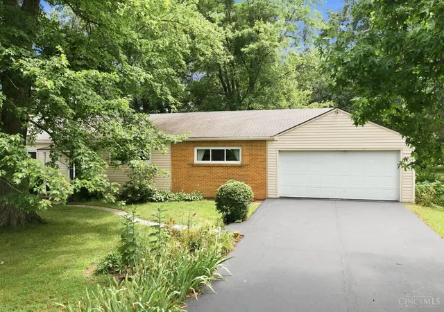 Photo 2 of Sale Pending at 10318 Harrison Rd, Loveland, OH 45140 | MLS# 1886593 | Listing updated on 2026-08-10