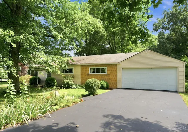Photo 4 of Sale Pending at 10318 Harrison Rd, Loveland, OH 45140 | MLS# 1886593 | Listing updated on 2026-08-10