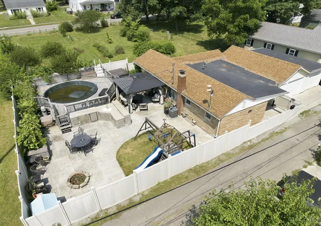 34th image of 118 Third, Trenton, OH 45067 | MLS# 1887088