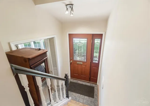 Photo 5 of Single family home for sale at 526 Chisholm Trl, Wyoming, OH 45215 | MLS# 1886988 | Listing updated on 2026-08-06