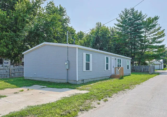 Photo 2 of Single family home for sale at 54 2nd Street, Clarksville, OH 45113 | MLS# 1887201 | Listing updated on 2026-09-01