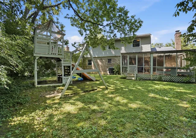 41st image of 633 Glensprings Dr, Cincinnati, OH 45246 | MLS# 1886888