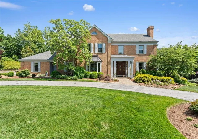 4th image of 436 Heathgate Rd, Cincinnati, OH 45255 | MLS# 1886734