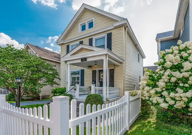 image of 3419 Shady Ln, Cincinnati, OH 45208 | MLS# 1887114