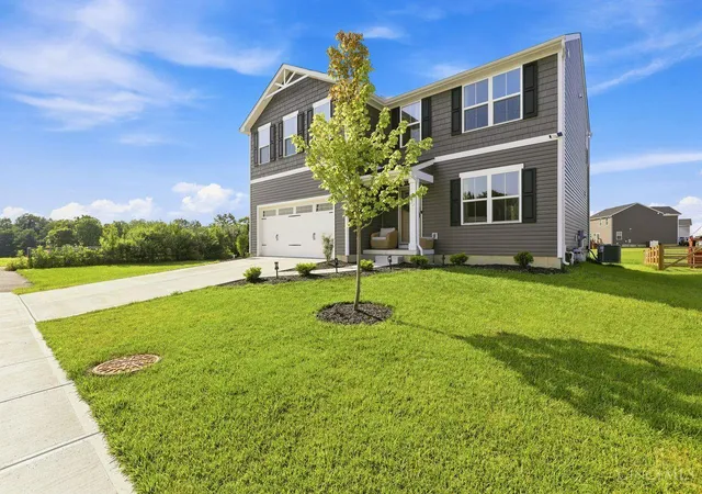 2nd image of 287 Samplewood Ln, Amelia, OH 45102 | MLS# 1887236