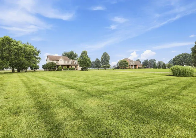 3rd image of 2521 Twin Oaks Dr, Lebanon, OH 45036 | MLS# 1887254