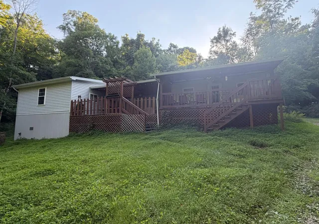 1st image of 1702 Robinson Hollow Rd, Liberty Twp, OH 45693 | MLS# 1887262