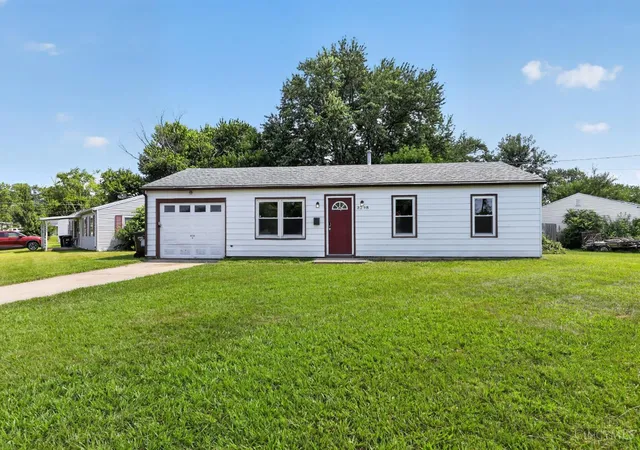 Photo 1 of Sale Pending at 3298 Niagara St, Cincinnati, OH 45251 | MLS# 1886876 | Listing updated on 2026-09-05