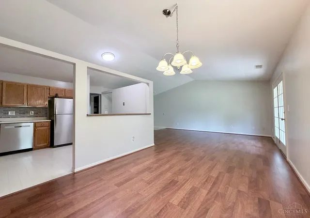 Listing Photo 4 - Condo for sale in building located at 3701 W Galbraith Rd, Colerain Twp, OH 45247 - Unit #52