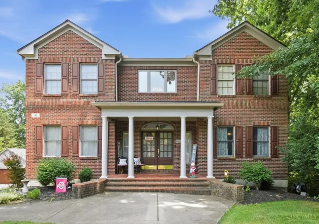 Photo 1 of Single family home for sale at 185 Woods Edge Ct, Union Twp, OH 45177 | MLS# 1886952 | Listing updated on 2026-09-11