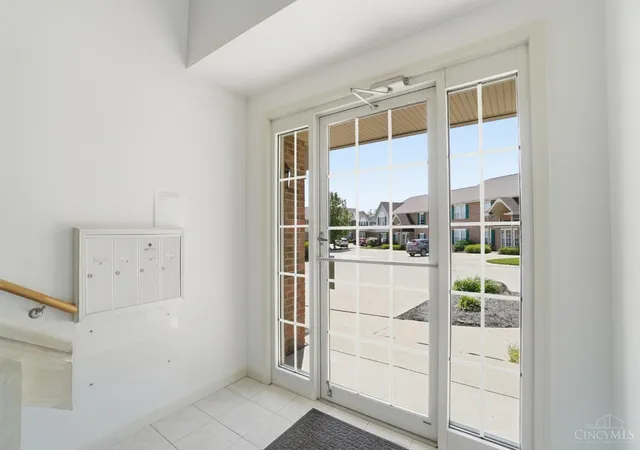 5th image of 8794 Carrousel Park Cir #137, Colerain Twp, OH 45251 | MLS# 1887226