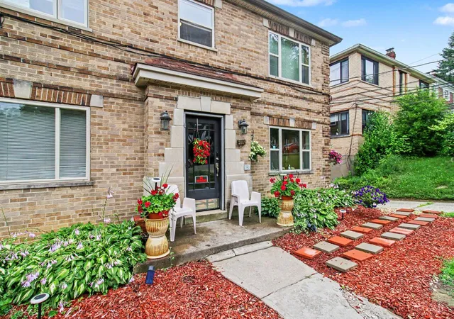 2nd image of 2809 Temple Ave, Cincinnati, OH 45211 | MLS# 1887177