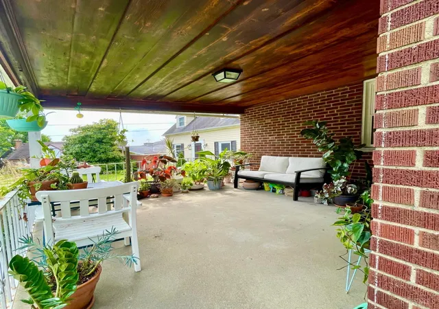 Photo 4 of Sale Pending at 2887 W Tower Ave, Cincinnati, OH 45238 | MLS# 1887306 | Listing updated on 2026-08-31