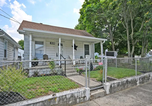 2nd image of 812 Martin Ave, Hamilton, OH 45013 | MLS# 1887308
