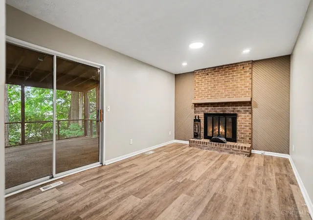 3rd image of 5160 Brasher Ave, Blue Ash, OH 45242 | MLS# 1887293