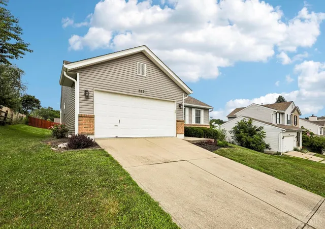 2nd image of 349 Timber Hill Dr, Hamilton, OH 45013 | MLS# 1887321