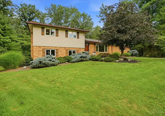 Photo 1 of Single family home for sale at 10789 Kinglet Cir, Montgomery, OH 45249 | MLS# 1886996 | Listing updated on 2026-09-11