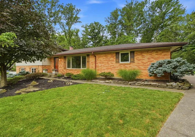 Photo 2 of Single family home for sale at 10789 Kinglet Cir, Montgomery, OH 45249 | MLS# 1886996 | Listing updated on 2026-09-11