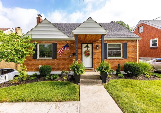 1st image of 1472 Foxwood Dr, Cincinnati, OH 45231 | MLS# 1887202