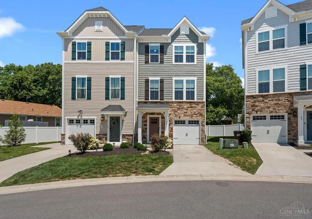 1st image of 44 Wentworth Ln, Deer Park, OH 45236 | MLS# 1887043