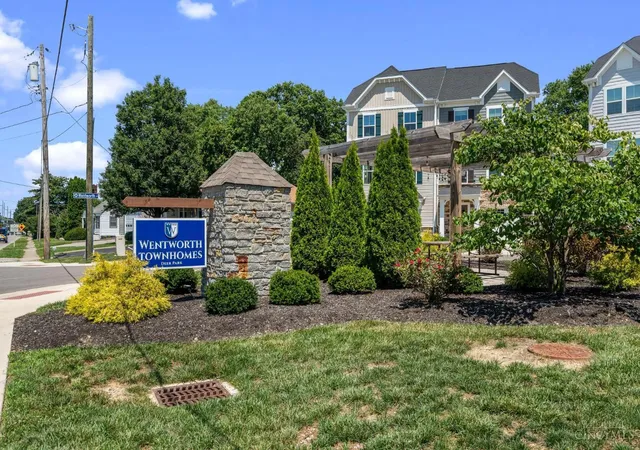 2nd image of 44 Wentworth Ln, Deer Park, OH 45236 | MLS# 1887043