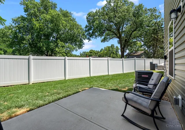 4th image of 44 Wentworth Ln, Deer Park, OH 45236 | MLS# 1887043