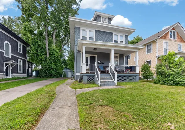 3rd image of 5627 Bramble Ave, Cincinnati, OH 45227