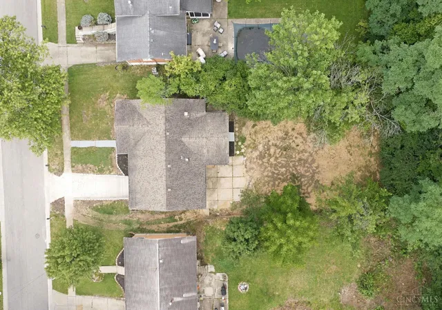 49th image of 3236 Lillwood Ln, Cincinnati, OH 45251 | MLS# 1887413