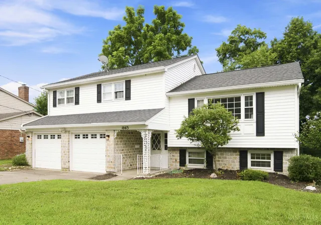 Photo 2 of Single family home for sale at 1063 Tahoe Ter, Delhi Twp, OH 45238 | MLS# 1884517 | Listing updated on 2026-09-11