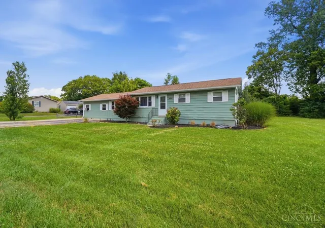 2nd image of 1220 N 11th St, Miamisburg, OH 45342 | MLS# 1887457