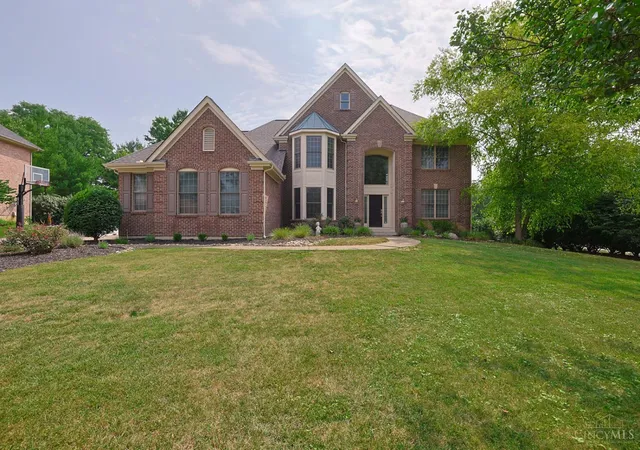 Photo 1 of Single family home for sale at 11840 Shenandoah Tr, Loveland, OH 45140 | MLS# 1887424 | Listing updated on 2026-08-19