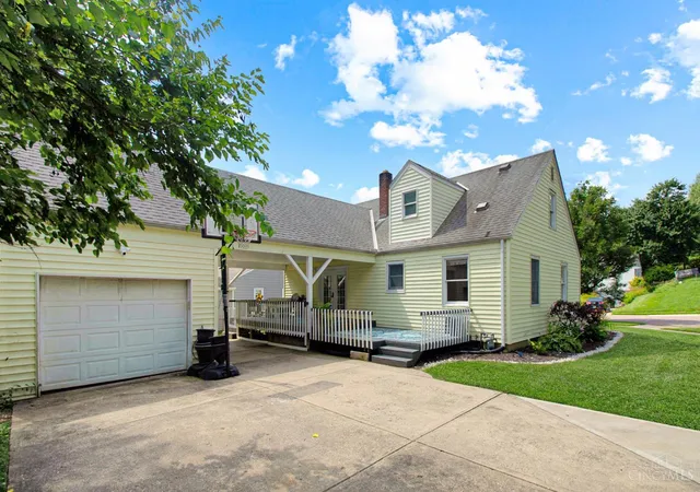 28th image of 1200 Oakmont Ave, Hamilton, OH 45013 | MLS# 1887471