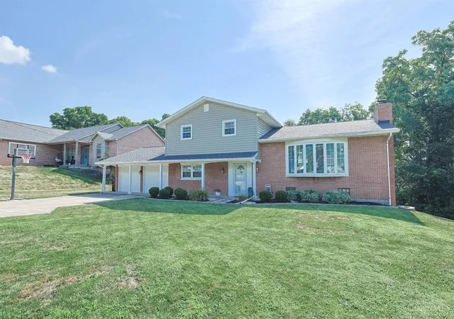 2nd image of 578 Britton Ln, Monroe, OH 45050 | MLS# 1887468