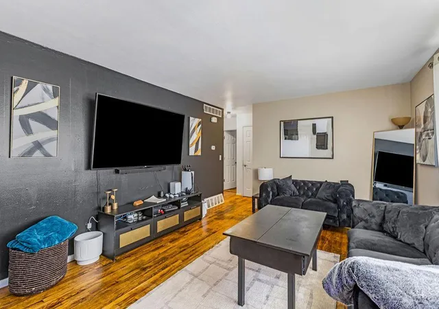 Photo 3 of Sale Pending at 280 Joliet Ave, Cincinnati, OH 45215 | MLS# 1887322 | Listing updated on 2026-08-23