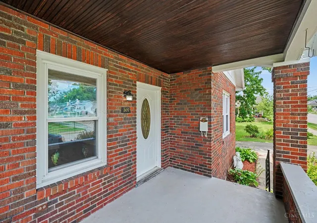 image of 207 W Plum St, Georgetown, OH 45121 | MLS# 1887420