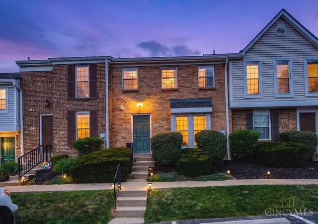 1st image of 10917 Barrington Ct, Cincinnati, OH 45242 | MLS# 1887376