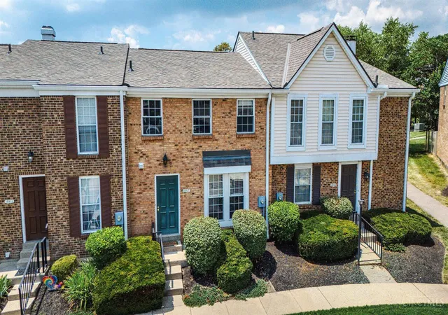 2nd image of 10917 Barrington Ct, Cincinnati, OH 45242 | MLS# 1887376
