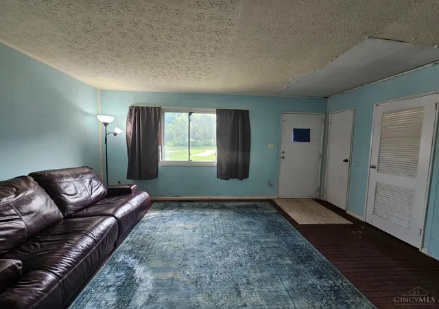 3rd image of 4728 Kirby Ave, Cincinnati, OH 45223 | MLS# 1887503