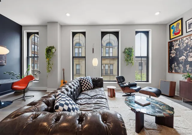 4th image of 411 Plum St #303, Cincinnati, OH 45202 | MLS# 1887271