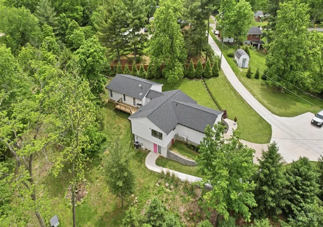 3rd image of 6594 Springdale Rd, Colerain Twp, OH 45247 | MLS# 1887614